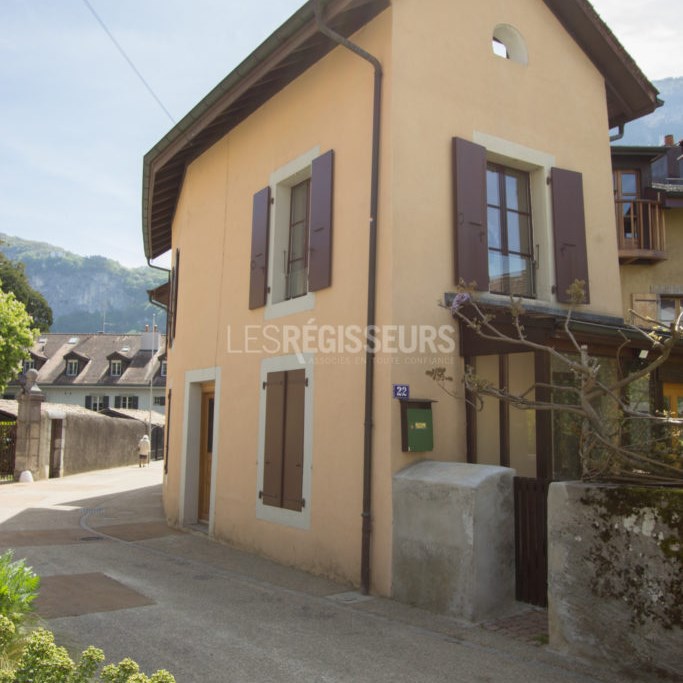 369534403172181_2581441141981485