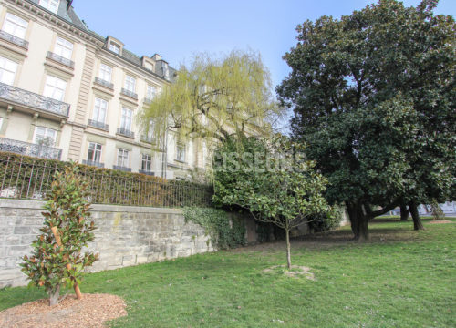 Appartement To rent à Vieille-ville