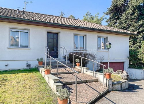 Maison To sell à Rhône / Arve