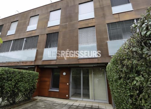 Appartement To sell à Rive Droite (campagne)