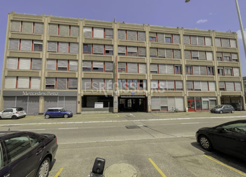 Commerce/Industrie To rent à Carouge