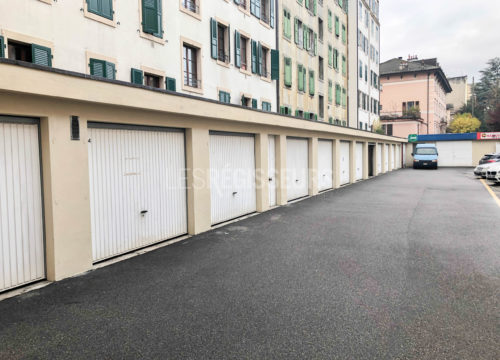Place de parking à louer à Servette